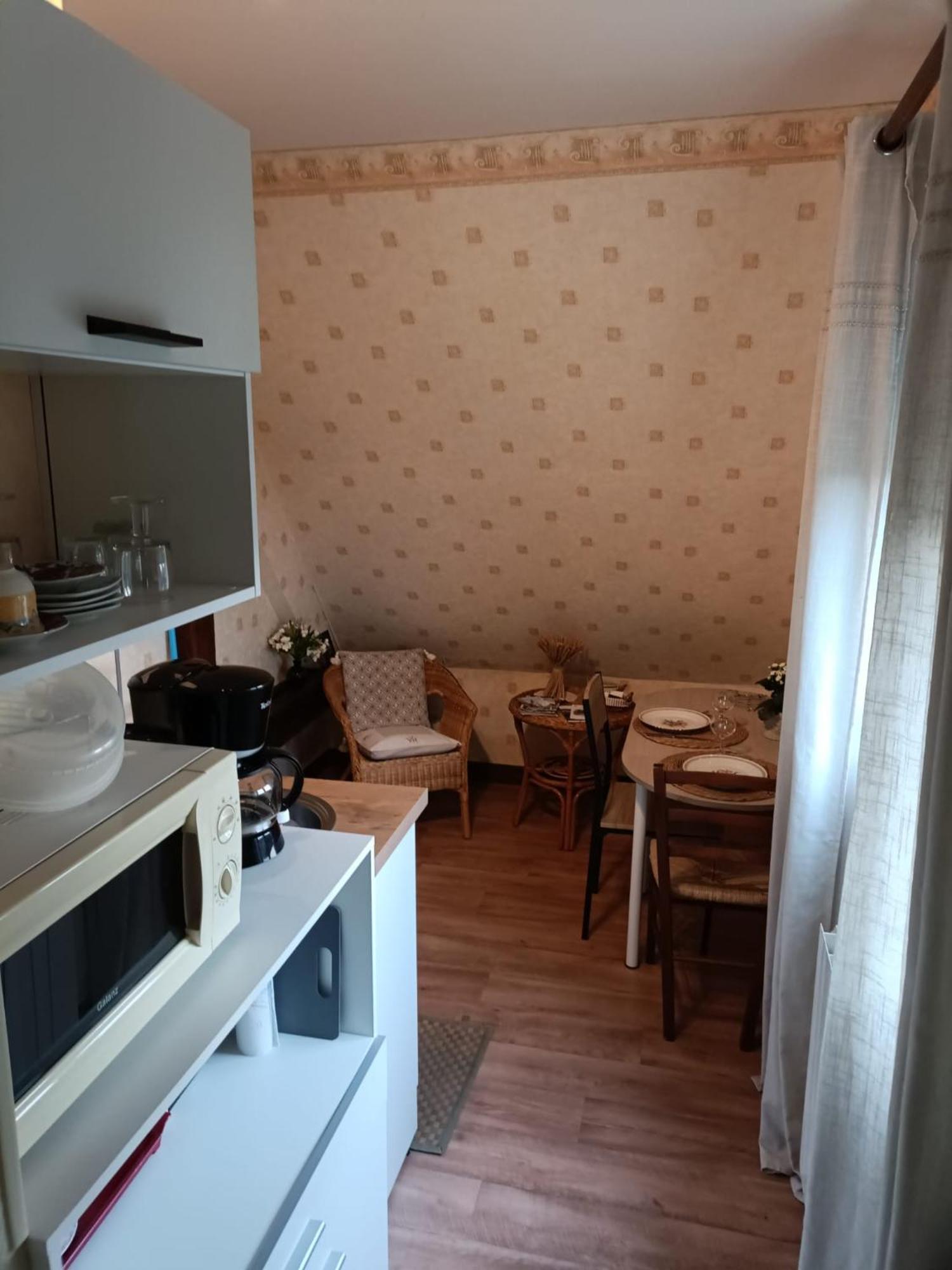 Maison D'Hotes Les Vallees Saint-Quentin-sur-le-Homme Eksteriør bilde