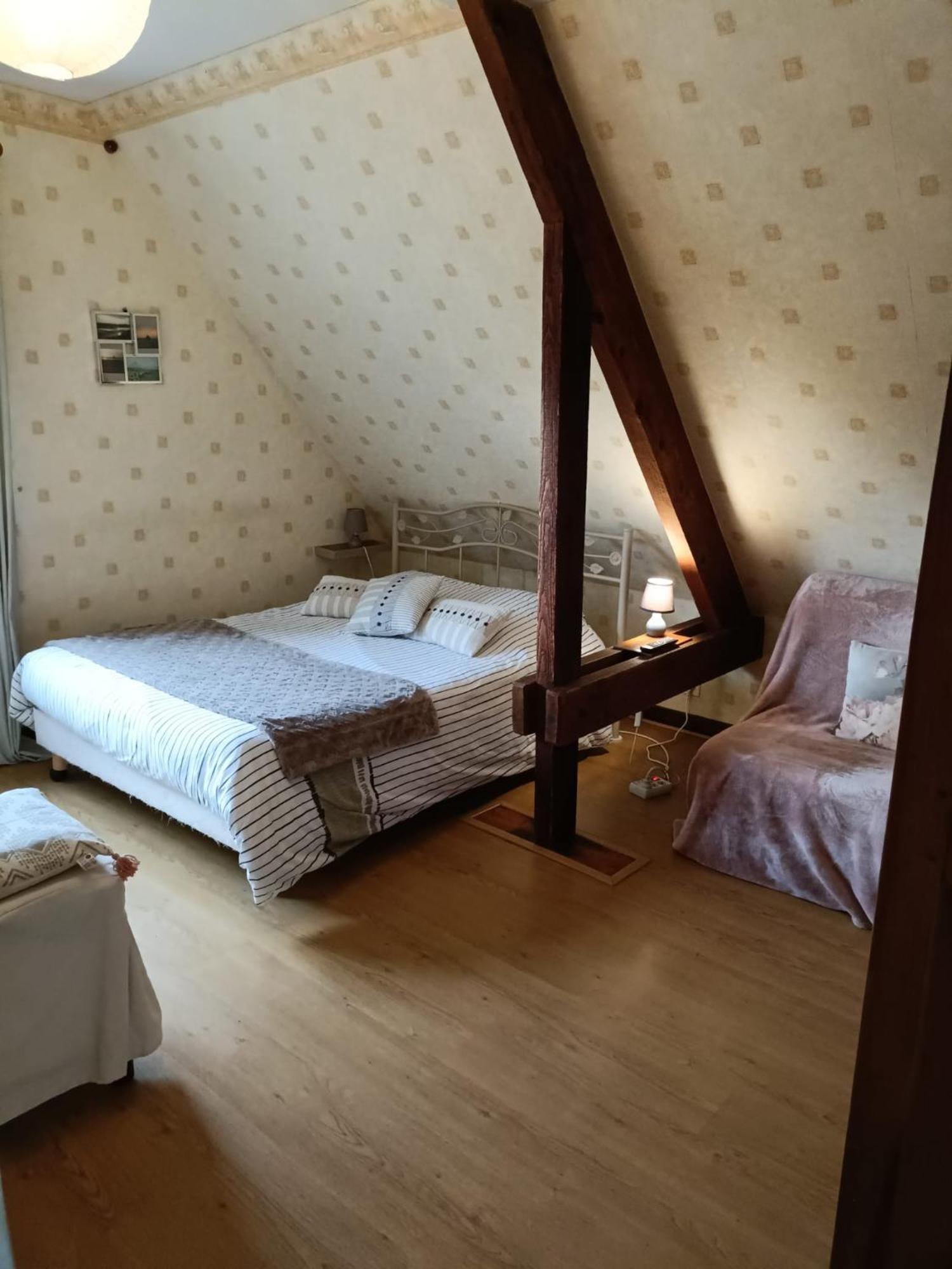 Maison D'Hotes Les Vallees Saint-Quentin-sur-le-Homme Eksteriør bilde